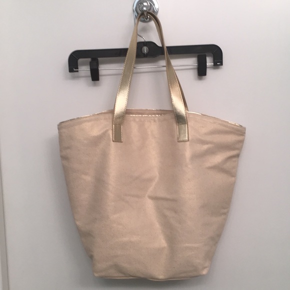 Love Victoria Secret tote. Never used. Tags on - Picture 3 of 4